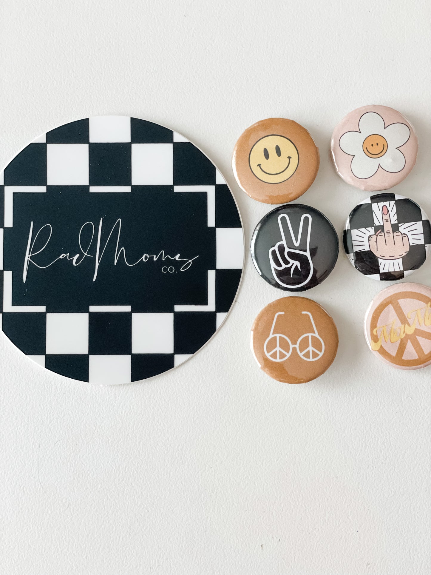 Rad Button Set